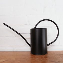 Savanna Watering Can – Black Matte