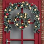 Kaprun Green Frosted Wreath with Red Baubles