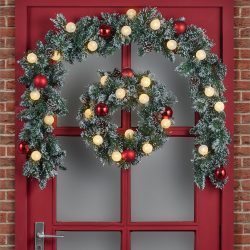 Kaprun Green Frosted Wreath with Red Baubles